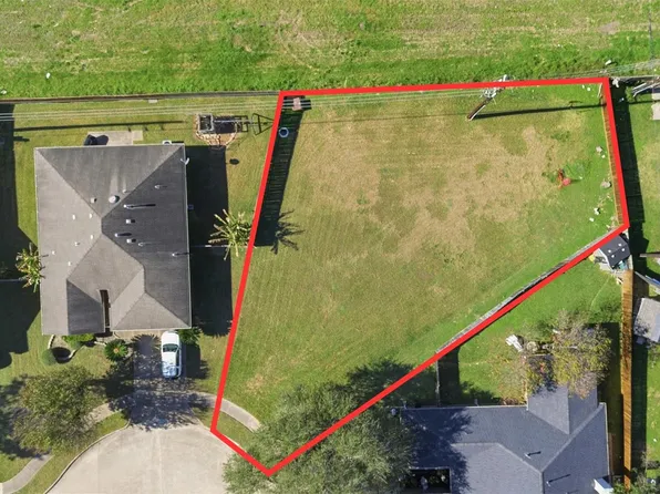 7702 Londres Dr, Houston, TX 77083