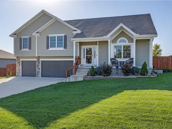 14106 S Pascal St, Olathe, KS 66061