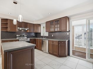 6 Marshall Blvd, Toronto, ON M6N 2R7