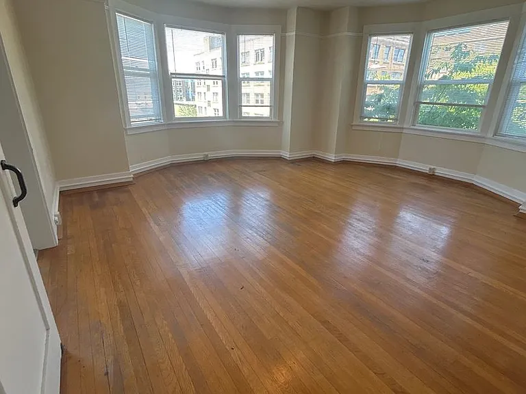 St Florence Apartments — Photo 45