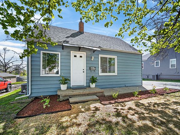 3rd image of 4025 51st St