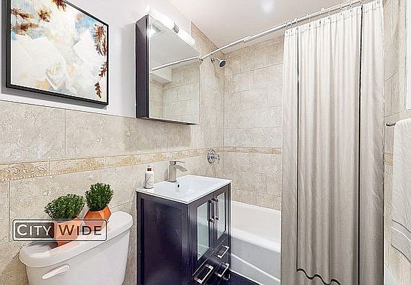 4th image of 5 W 91st St APT 2