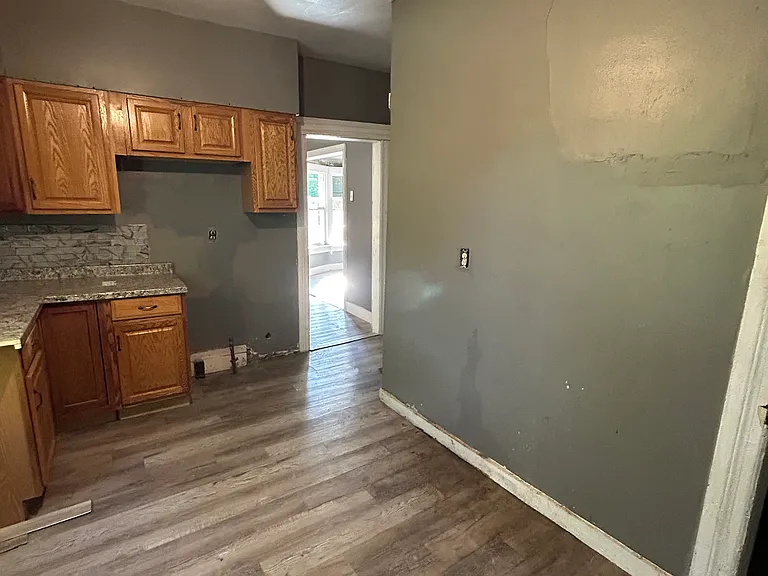 5366 Garland St — Photo 6