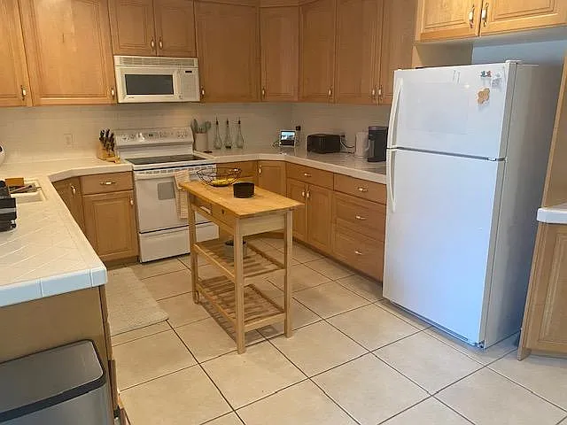 860 E Sego Ave — Photo 5
