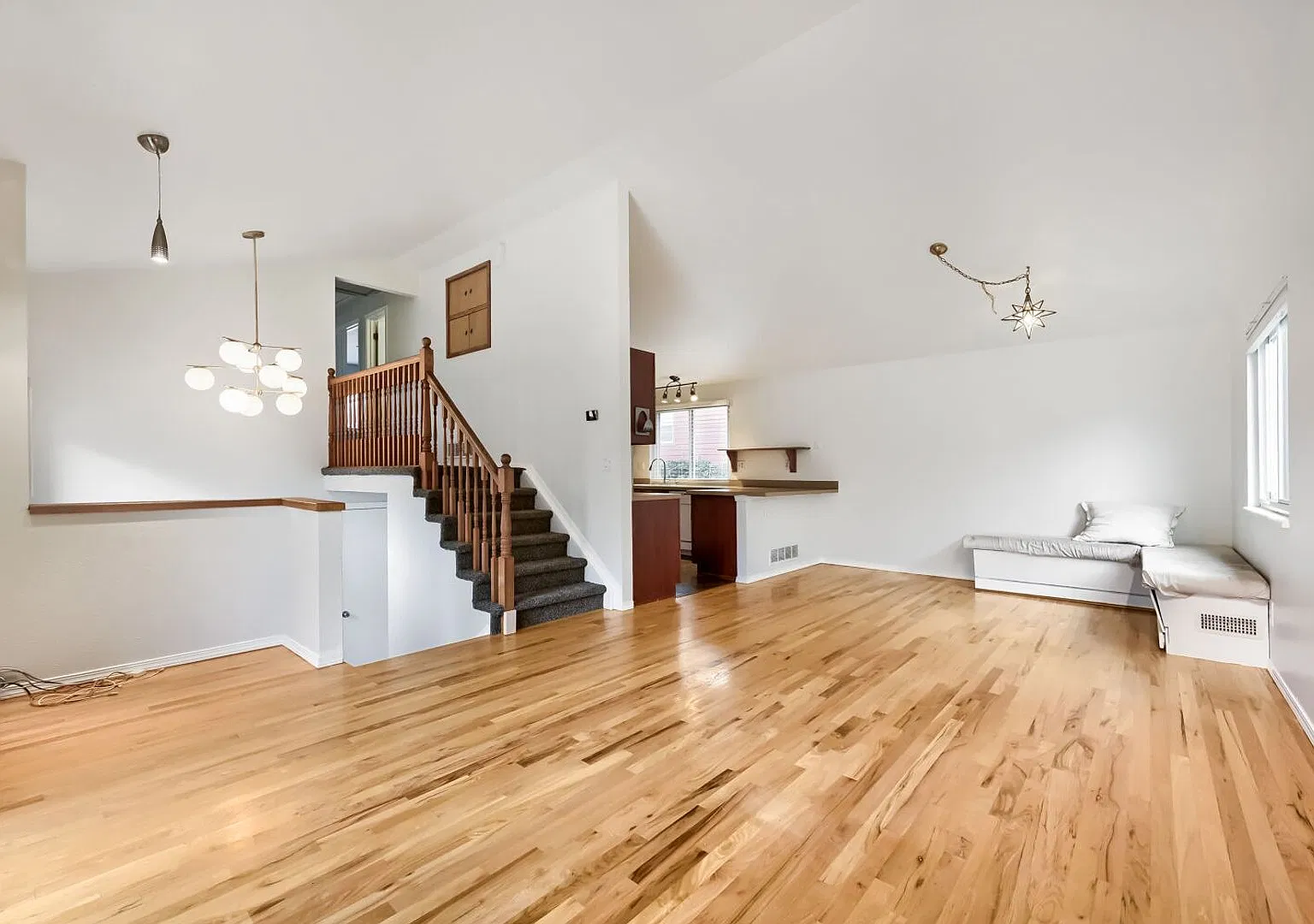 500 Off 1st Month Rent Beautiful, Light-Filled 4bd/2ba North Boulder Home! — Photo 1
