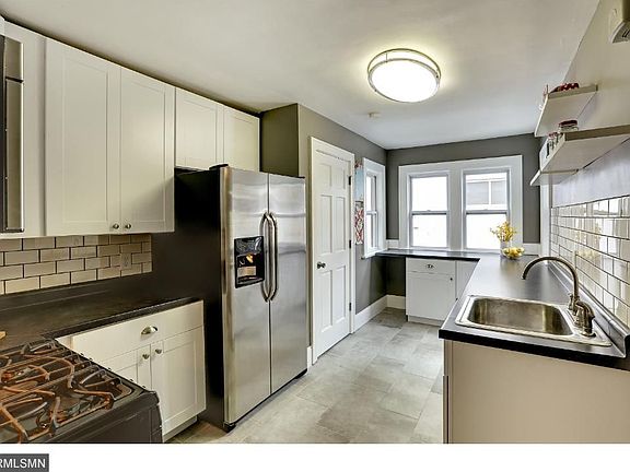 4th image of 2722 Knox Ave N