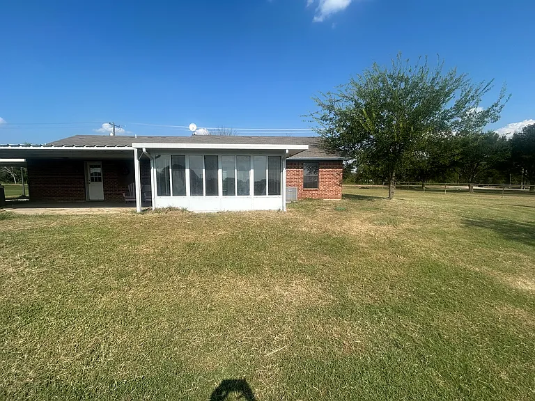 339 S Pleasant Hill Rd — Photo 29