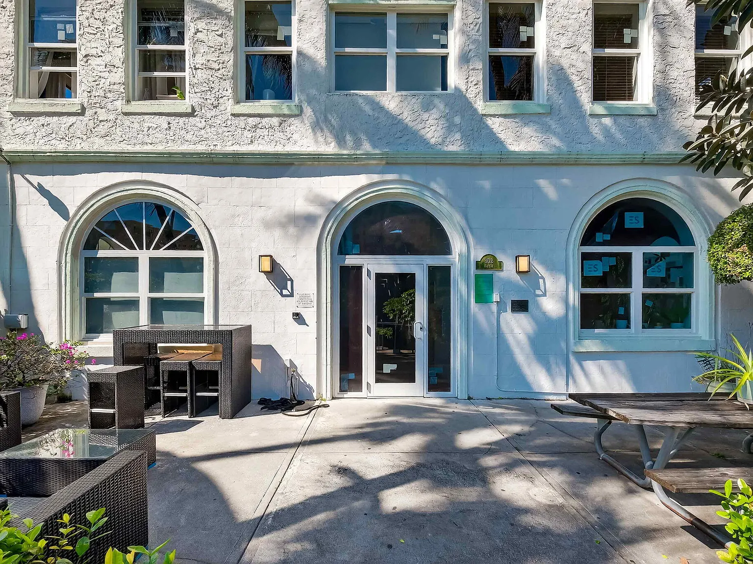 1 bed, 1.0 bath, 450 sqft, $1,750 — Photo 2