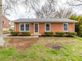 363 Lancelot Ln, Lexington, KY 40517