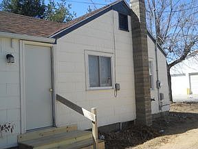 1st image of 207 Grapevine Ave