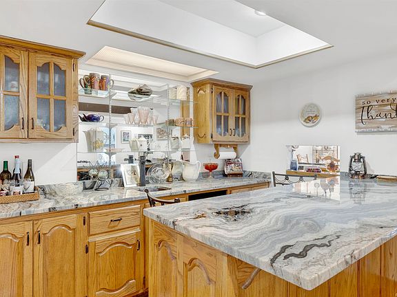 5th image of 6225 Whippoorwill Dr