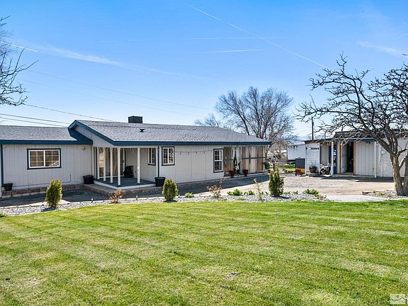 3rd image of 5094 Sagebrush Dr