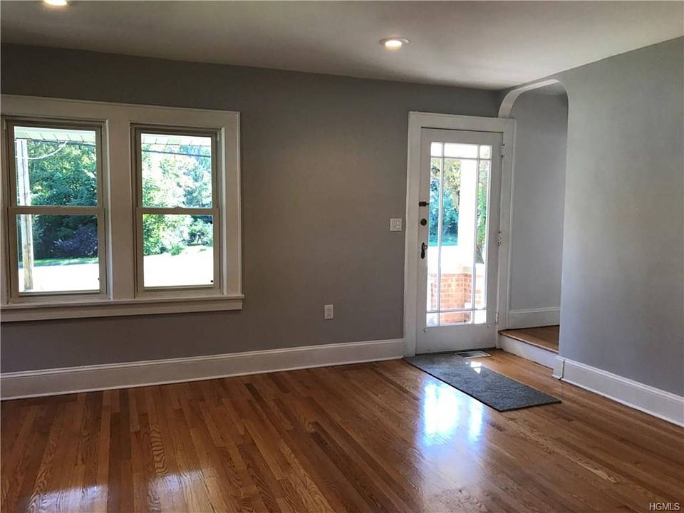 48 Union Ave, New Windsor, NY 12553 Zillow