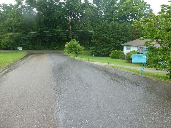 4th image of 6328 Netherland Dr