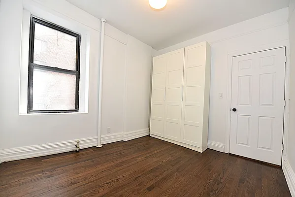 Rented by Keller Williams NYC | media 32