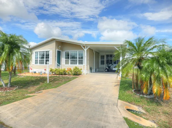 7694 Fox Hunter Cir, Micco, FL 32976