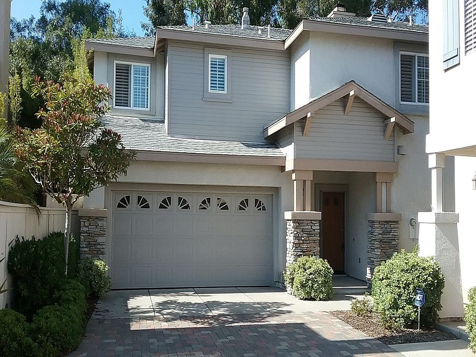 1st image of 2921 W Canyon Ave