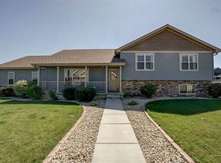 945 Star Gazer Dr, Deforest, WI 53532