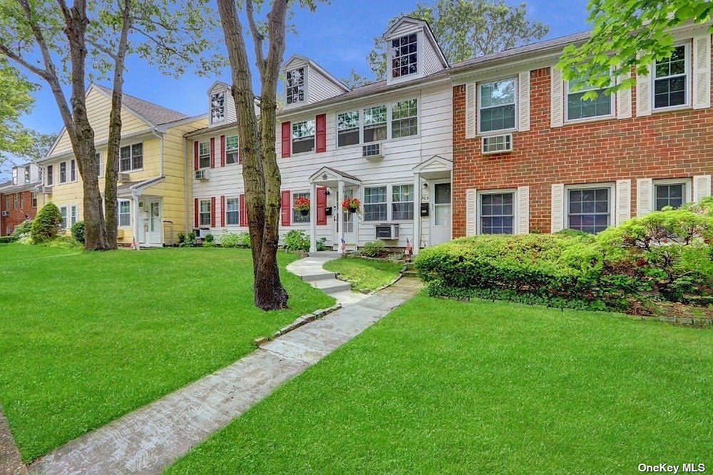 1108 Towne House UNIT 1108, Islandia, NY 11749 Zillow