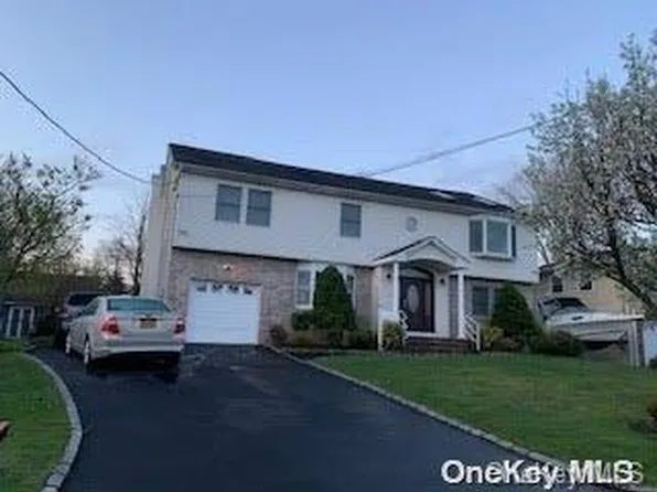 6 Hinton Avenue, Babylon, NY 11702