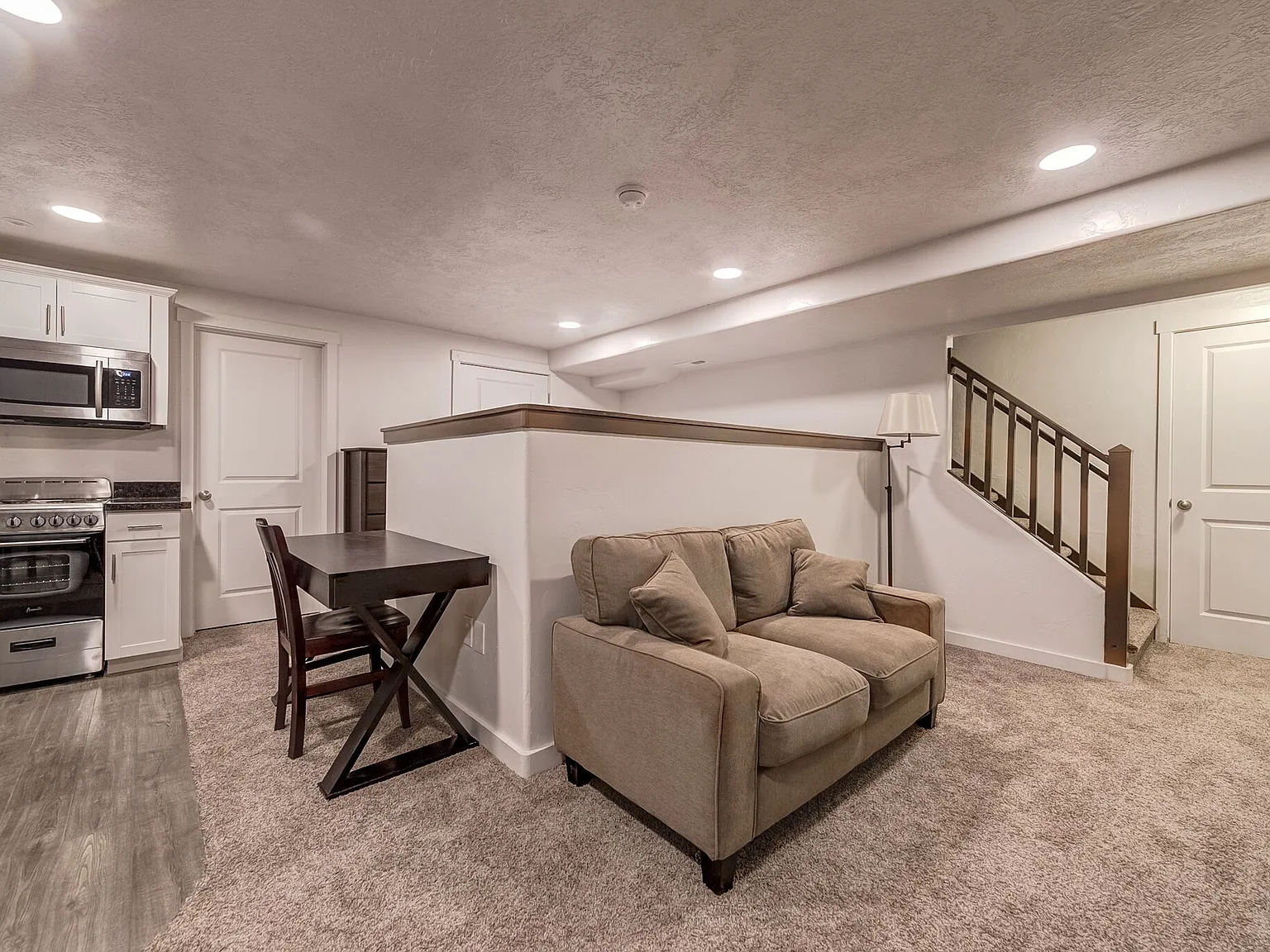 3 bed, 1081 sqft, $875 — Photo 3