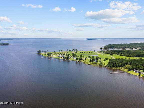 5th image of 17 River Drive