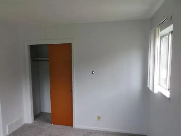 4216 Woodworth Ave — Photo 5