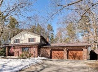 629 Groton St, Dunstable, MA 01827