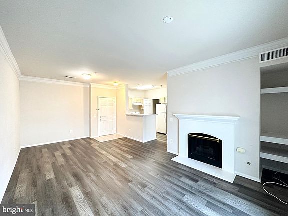 3rd image of 1570 Spring Gate Dr Suite 7205