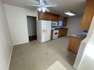 1609 Bell St, Sacramento, CA 95825