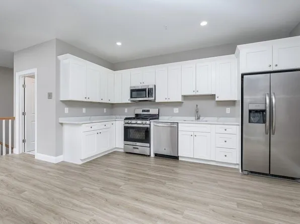 242 Mountain Ave APT 1, Revere, MA 02151