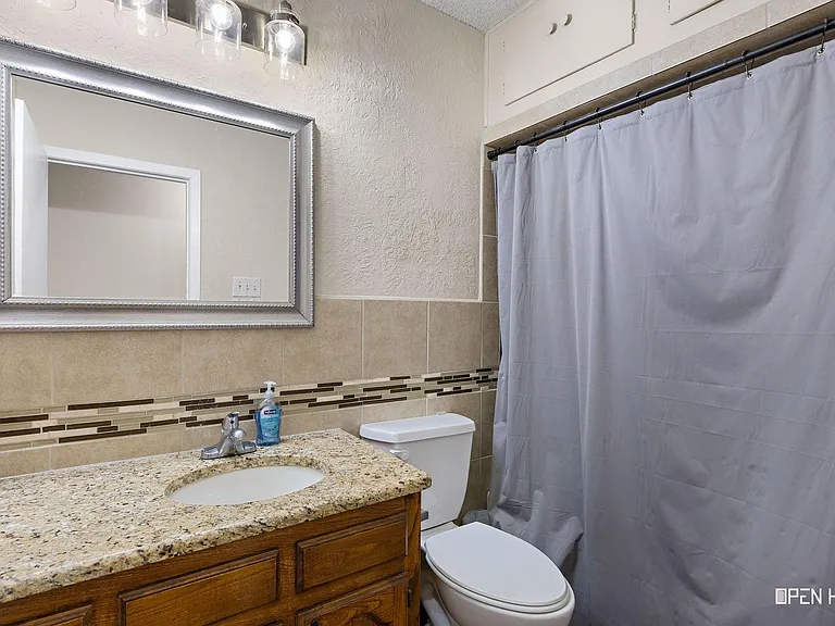 2810 Fleming Rd — Photo 21