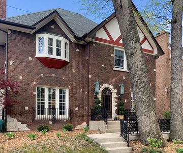 904 N Waiola Ave, La Grange Park, IL, 60526
