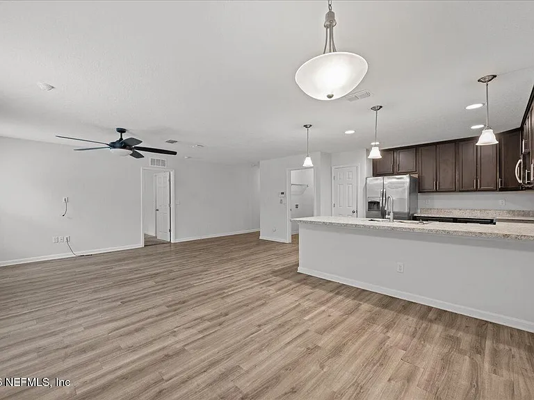 13949 Gossett St — Photo 6