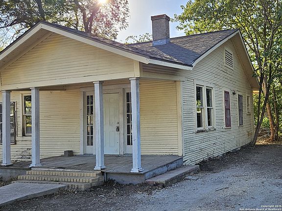 2nd image of 1717 Rogers