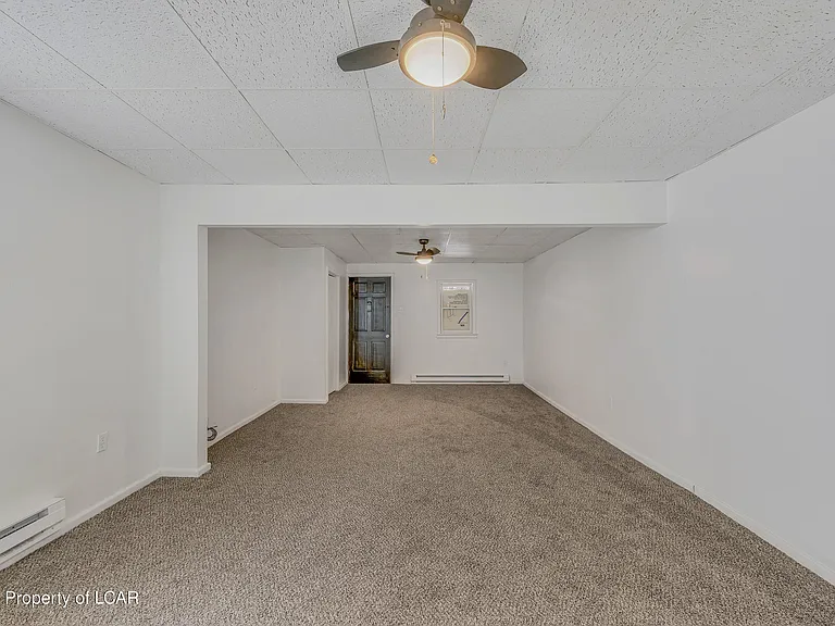 323 Vaughn St — Photo 9