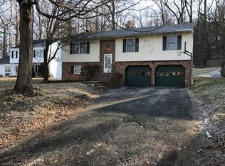 89 Valley View Trl, Sparta, NJ 07871