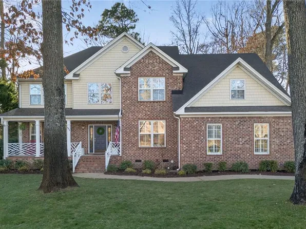 1532 Taylor Point Dr, Chesapeake, VA 23321