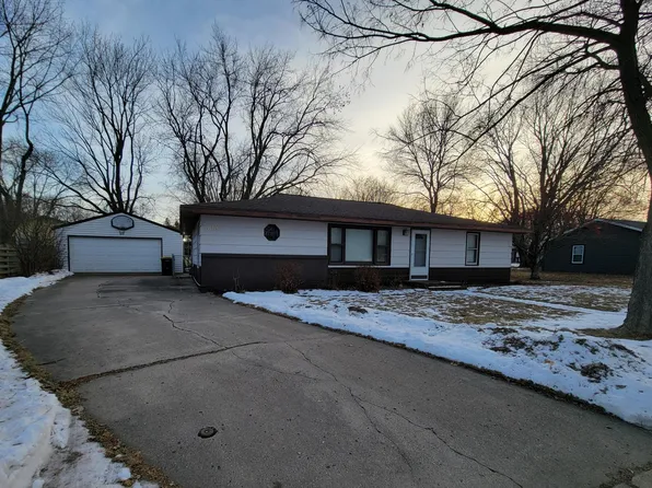 805 15th Ave SW, Willmar, MN 56201