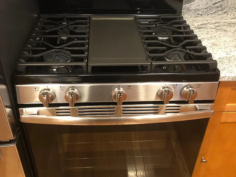 18 Russell Pl — Photo 18