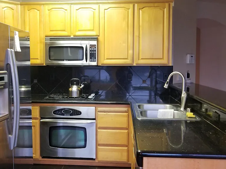 3423 E Island Ct — Photo 14