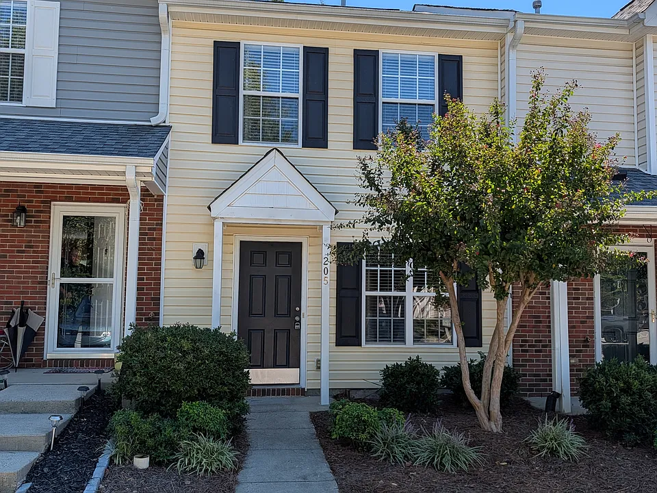 205 Malamute Ln
