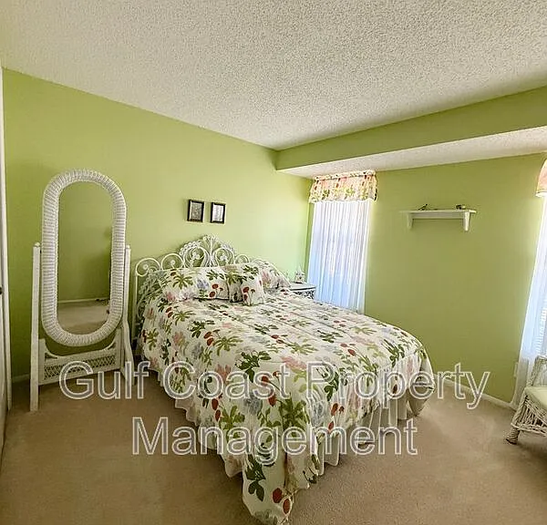 12884 Bacchus Rd — Photo 23