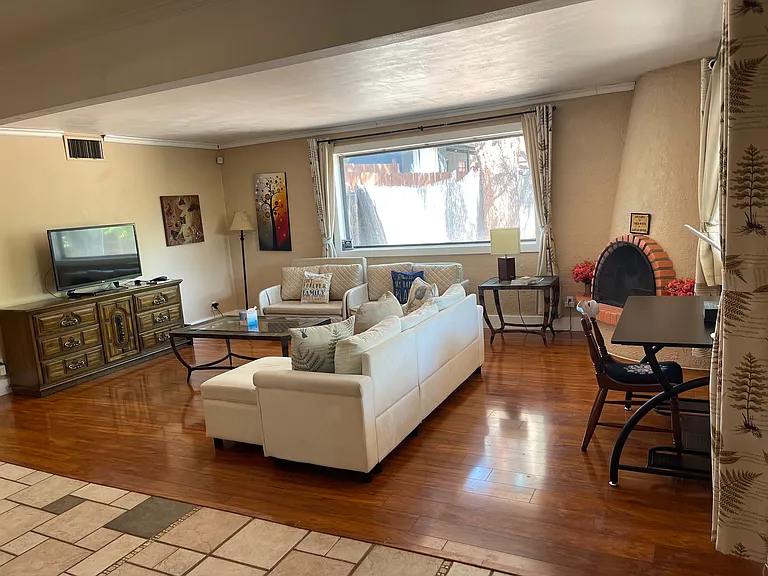 140 Stutz Bearcat Dr — Photo 41