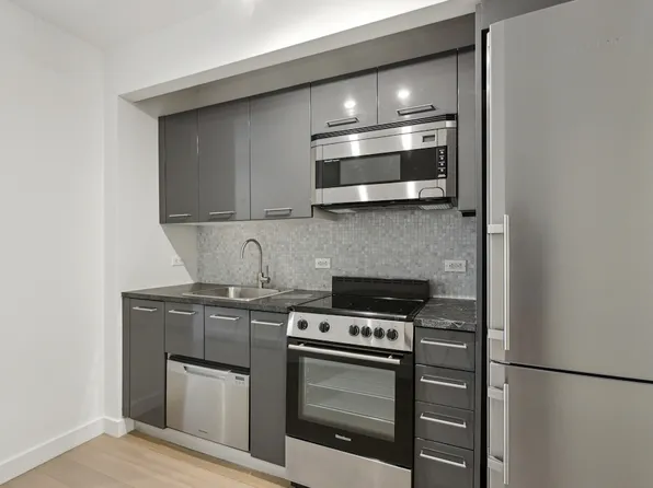 20 Exchange Place image 4 of 23