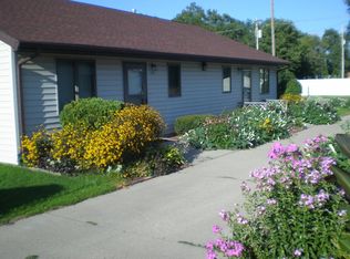 1212 Saint Paul Rd, Grand Island, NE 68801