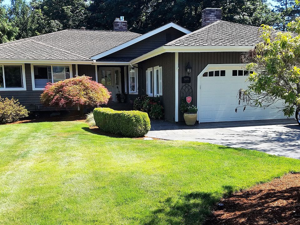 1st image of 21034 NE 42nd St