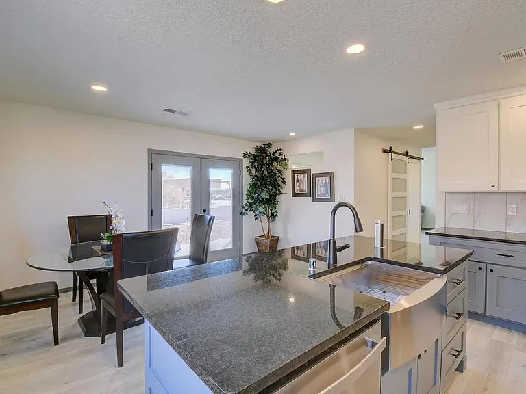 4157 Foxwood Trl SE — Photo 7