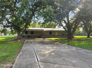 1034 Leger Rd, Breaux Bridge, LA 70517