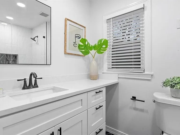 1904 Romeria Dr — Photo 11
